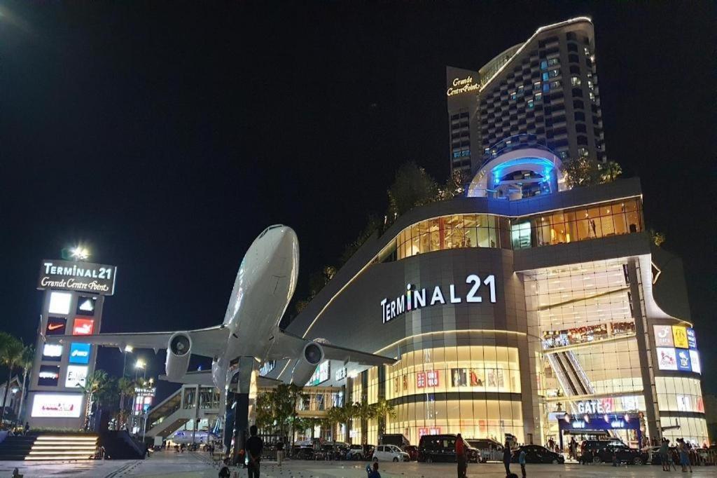 Oyo 1066 Encore Sea Side Pattaya Exterior foto